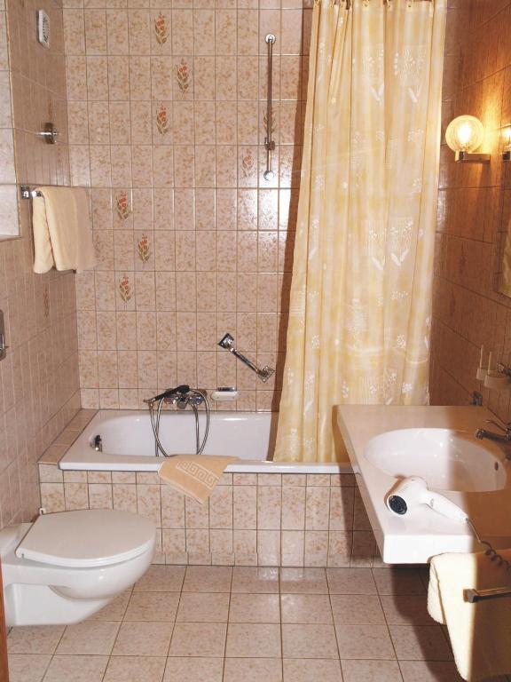 Pension Zur Klause ボーデンマイス 部屋 写真