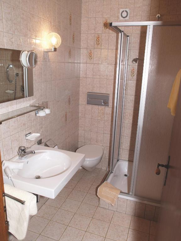 Pension Zur Klause ボーデンマイス 部屋 写真